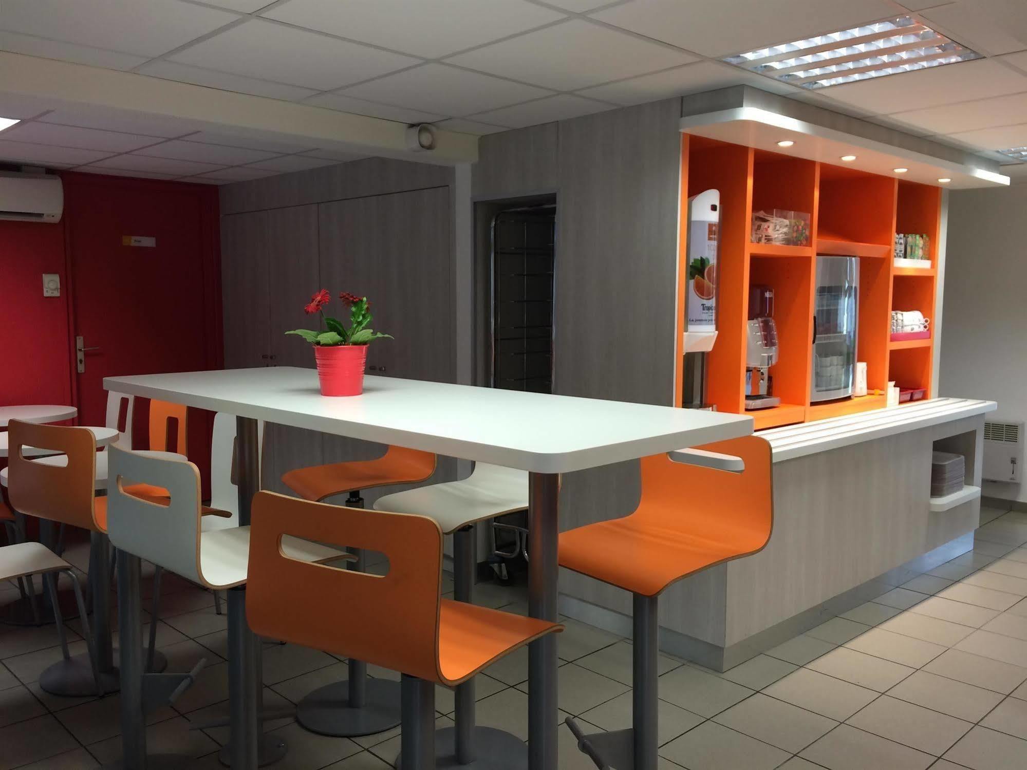 Premiere Classe Marseille La Valentine Luaran gambar